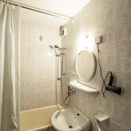 Faraon 3* Celje