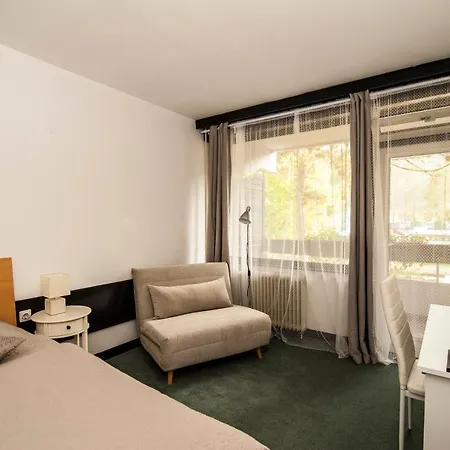 ファラオン ツェリェ